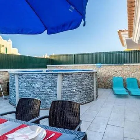 Marvelous Relaxing With Private Pool Сasa de vacaciones *
